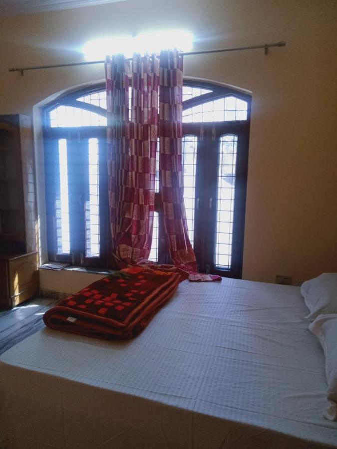 Sewa Sadan Homestay ริชิเคช ภายนอก รูปภาพ