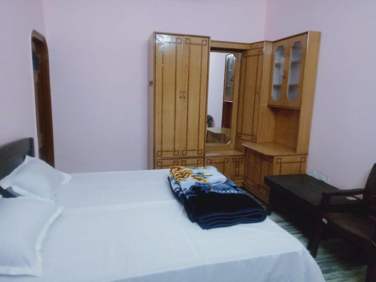 Sewa Sadan Homestay ริชิเคช ภายนอก รูปภาพ