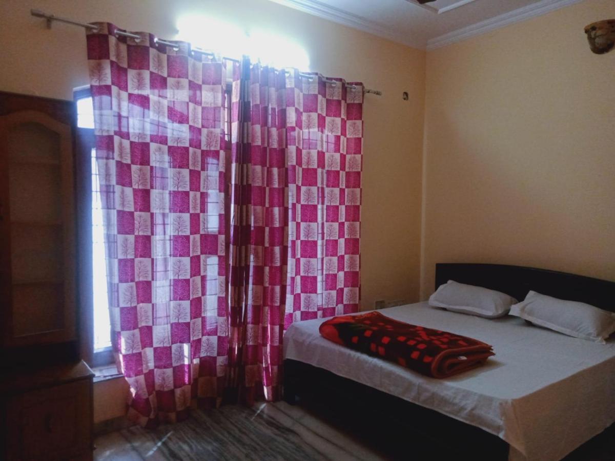 Sewa Sadan Homestay ริชิเคช ภายนอก รูปภาพ